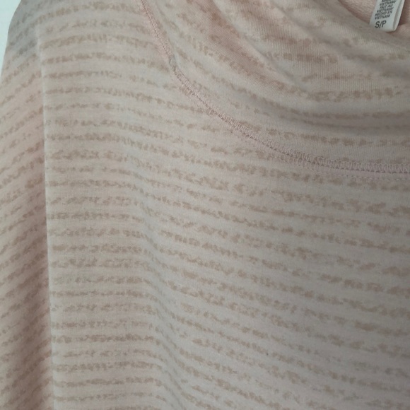 VICTORIA SECRET PONCHO HOODIE. - Picture 3 of 8